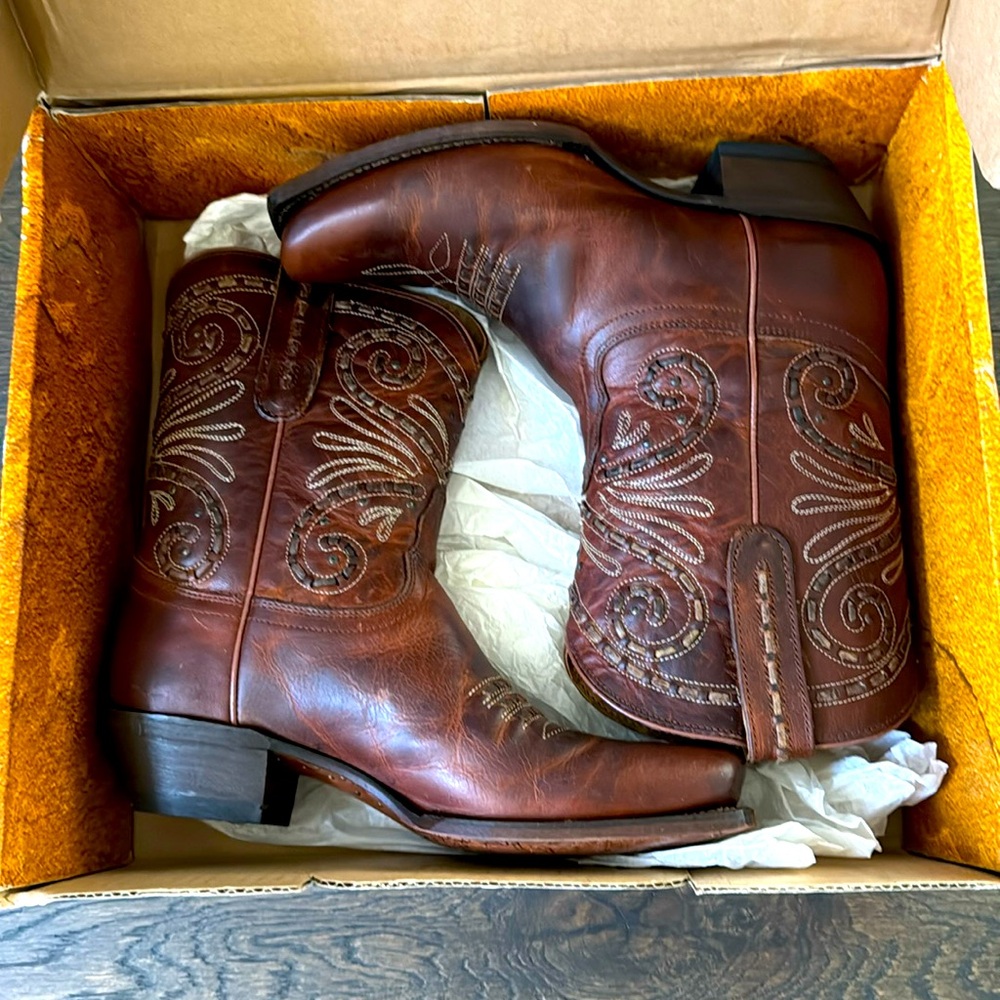 Tony Lama boots